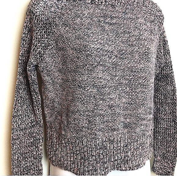 🆕✨AMERICAN EAGLE 🦅 STYLISH HOOD SWEATER LONGSLEEVE&1ST PICTURE IS THE COLORS - Picture 4 of 8